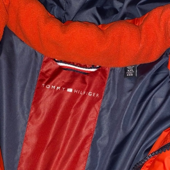 Tommy Hilfiger Coat Puffer Hood Heavy Winter Red 2XL - Picture 3 of 4